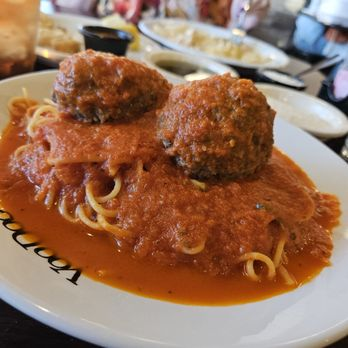 Spaghetti and meatballs in marinara sauce